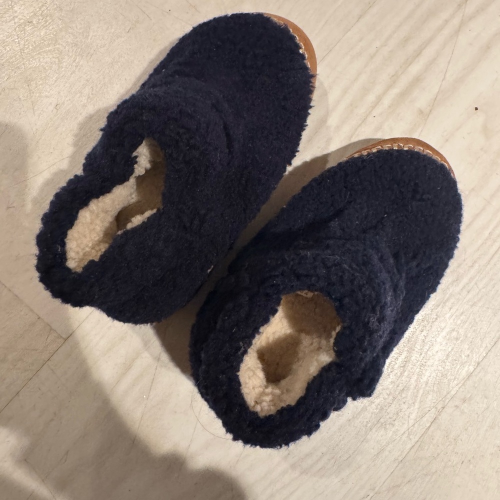 LLBean Sherpa Blue Slippers - Picture 3 of 6